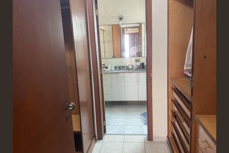 Casa à venda com 250m², 3 quartos e 3 vagas