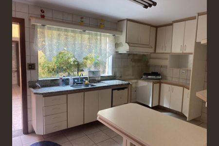 Casa à venda com 250m², 3 quartos e 3 vagas