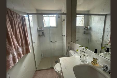 Apartamento para alugar com 77m², 2 quartos e 2 vagas Apartamento para alugar com 77m², 2 quartos e 2 vagasBanheiro da Suíte