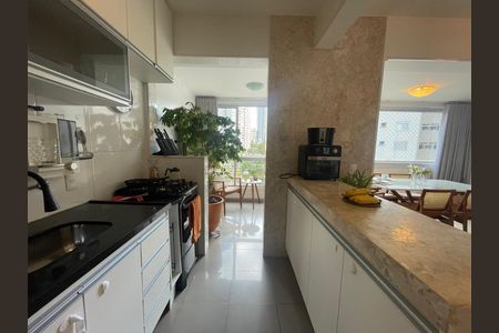 Apartamento para alugar com 77m², 2 quartos e 2 vagas Apartamento para alugar com 77m², 2 quartos e 2 vagasCozinha