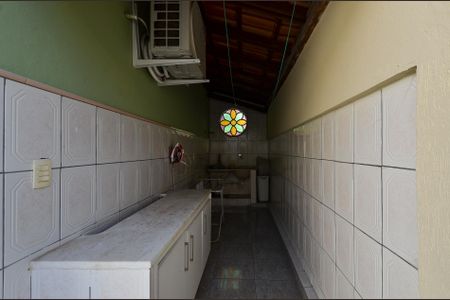Casa à venda com 336m², 4 quartos e 5 vagas Casa à venda com 336m², 4 quartos e 5 vagasÁrea de Serviço