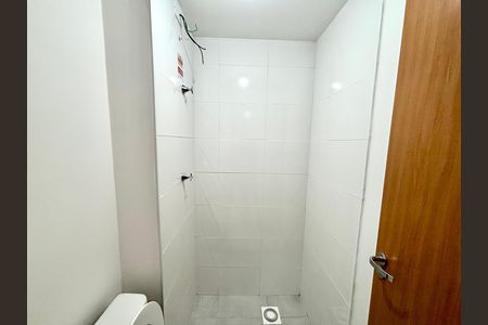 Apartamento para alugar com 45m², 2 quartos e sem vaga Apartamento para alugar com 45m², 2 quartos e sem vagaBanheiro