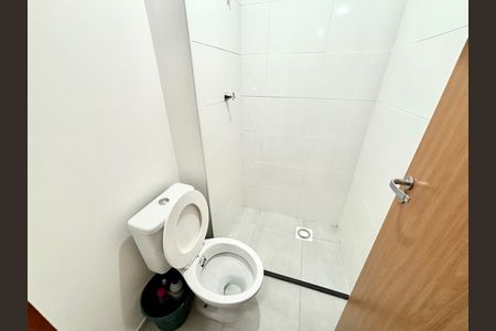 Apartamento para alugar com 45m², 2 quartos e sem vaga Apartamento para alugar com 45m², 2 quartos e sem vagaBanheiro