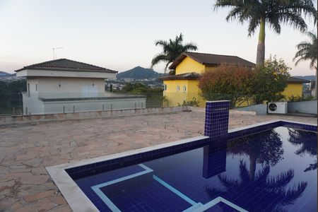 Piscina de casa para alugar com 3 quartos, 360m² em Tarumã, Barueri