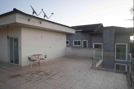 Área Externa de casa para alugar com 3 quartos, 360m² em Tarumã, Barueri
