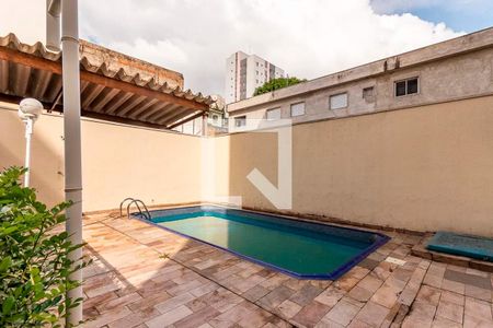 Apartamento para alugar com 50m², 2 quartos e 1 vaga Apartamento para alugar com 50m², 2 quartos e 1 vagaÁrea comum - Piscina
