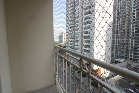 Apartamento para alugar com 50m², 2 quartos e 1 vagaVaranda