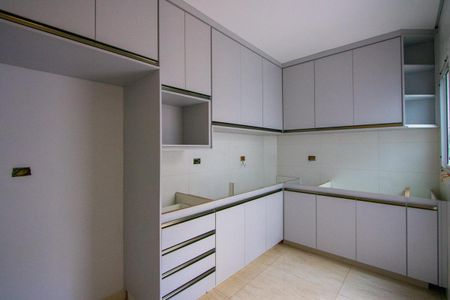 Apartamento à venda com 54m², 2 quartos e 1 vagaCozinha