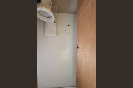 Apartamento à venda com 108m², 2 quartos e 1 vaga Apartamento à venda com 108m², 2 quartos e 1 vagaBanheiro