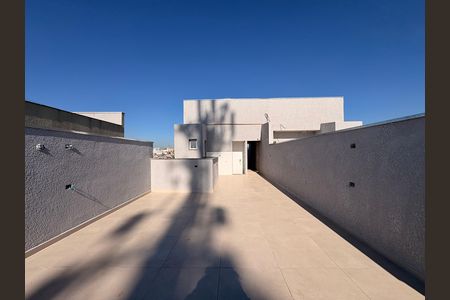 Apartamento à venda com 108m², 2 quartos e 1 vaga Apartamento à venda com 108m², 2 quartos e 1 vagaCobertura