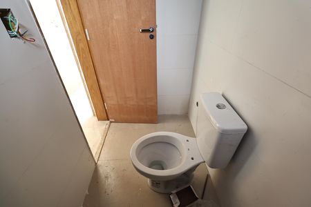 Apartamento à venda com 108m², 2 quartos e 1 vaga Apartamento à venda com 108m², 2 quartos e 1 vagaBanheiro
