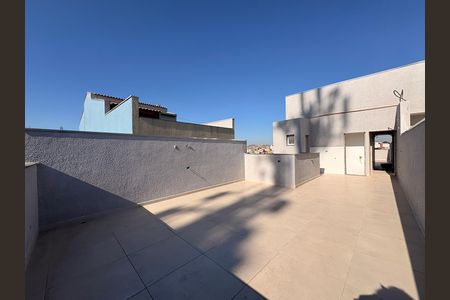 Apartamento à venda com 108m², 2 quartos e 1 vaga Apartamento à venda com 108m², 2 quartos e 1 vagaCobertura