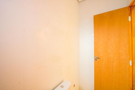 Apartamento à venda com 108m², 2 quartos e 1 vaga Apartamento à venda com 108m², 2 quartos e 1 vagaBanheiro social