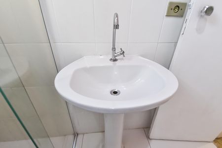 Apartamento para alugar com 73m², 2 quartos e sem vaga Apartamento para alugar com 73m², 2 quartos e sem vagaBanheiro