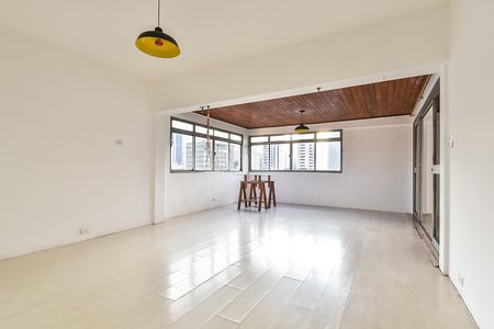 Sala de apartamento para alugar com 2 quartos, 73m² em Aclimação, São Paulo