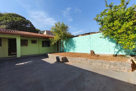 Casa para alugar com 43m², 1 quarto e sem vaga Casa para alugar com 43m², 1 quarto e sem vagaQuintal