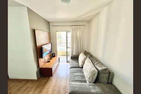 Apartamento à venda com 55m², 2 quartos e 1 vaga Apartamento à venda com 55m², 2 quartos e 1 vagaSala