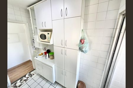 Apartamento à venda com 55m², 2 quartos e 1 vaga Apartamento à venda com 55m², 2 quartos e 1 vagaCozinha