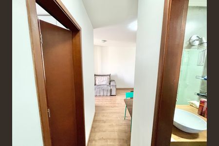 Apartamento à venda com 55m², 2 quartos e 1 vaga Apartamento à venda com 55m², 2 quartos e 1 vagaCorredor