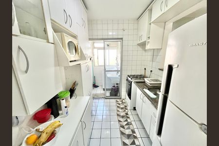 Apartamento à venda com 55m², 2 quartos e 1 vaga Apartamento à venda com 55m², 2 quartos e 1 vagaCozinha e Área de Serviço