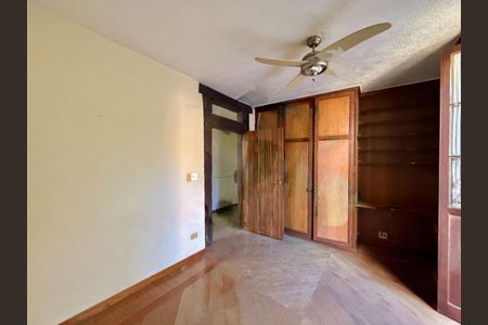 Casa à venda com 206m², 3 quartos e 6 vagas