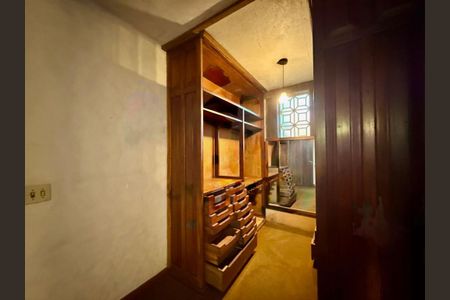Casa à venda com 206m², 3 quartos e 6 vagas