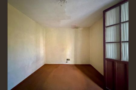 Casa à venda com 3 quartos, 206m² em Chácara Monte Alegre, São Paulo
