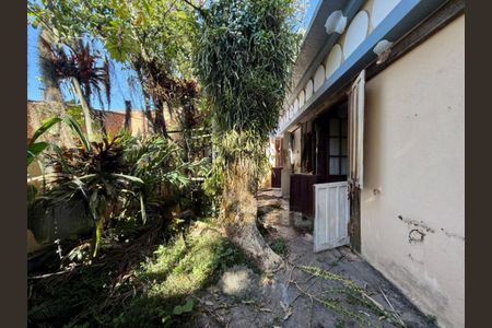 Casa à venda com 206m², 3 quartos e 6 vagas