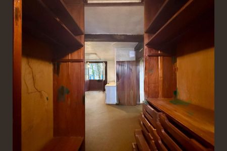 Casa à venda com 206m², 3 quartos e 6 vagas