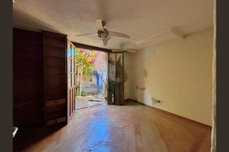 Casa à venda com 3 quartos, 206m² em Chácara Monte Alegre, São Paulo