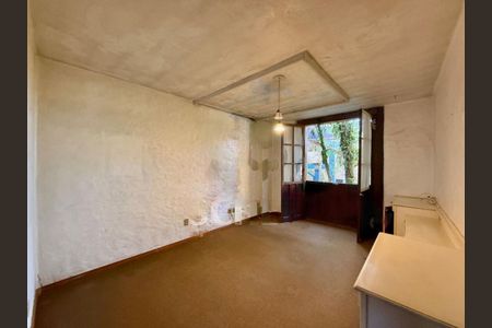 Casa à venda com 206m², 3 quartos e 6 vagas