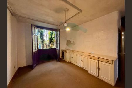 Casa à venda com 206m², 3 quartos e 6 vagas