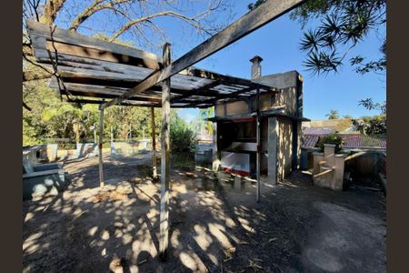 Casa à venda com 206m², 3 quartos e 6 vagas
