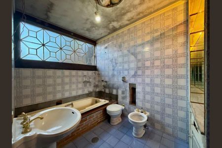 Casa à venda com 3 quartos, 206m² em Chácara Monte Alegre, São Paulo