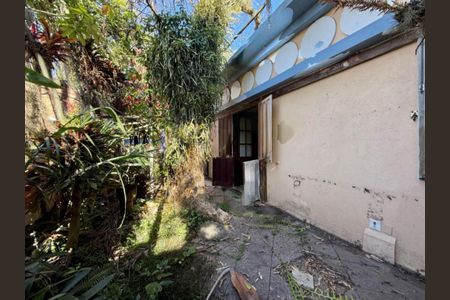 Casa à venda com 3 quartos, 206m² em Chácara Monte Alegre, São Paulo