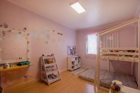 Casa à venda com 330m², 4 quartos e 6 vagas
