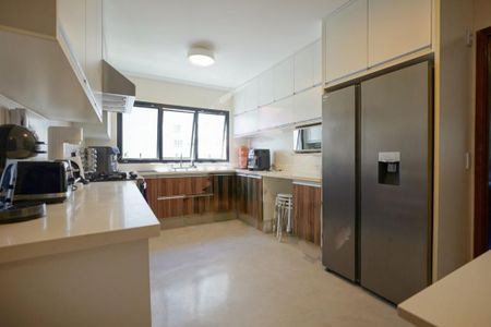 Apartamento à venda com 271m², 4 quartos e 4 vagas