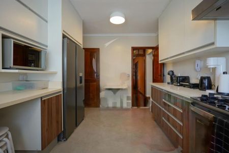 Apartamento à venda com 271m², 4 quartos e 4 vagas