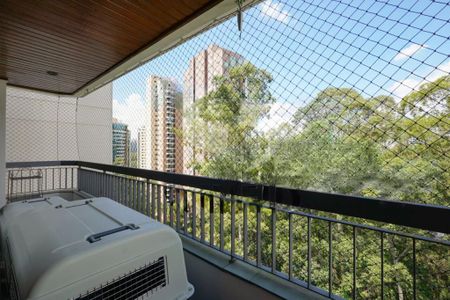 Apartamento à venda com 271m², 4 quartos e 4 vagas