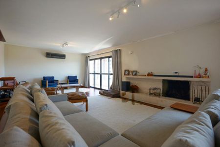 Apartamento à venda com 271m², 4 quartos e 4 vagas
