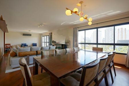 Apartamento à venda com 271m², 4 quartos e 4 vagas