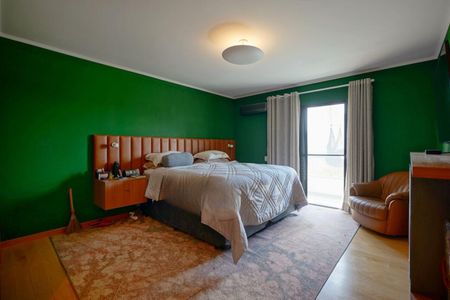 Apartamento à venda com 271m², 4 quartos e 4 vagas