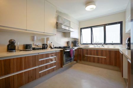 Apartamento à venda com 271m², 4 quartos e 4 vagas