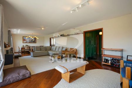 Apartamento à venda com 271m², 4 quartos e 4 vagas