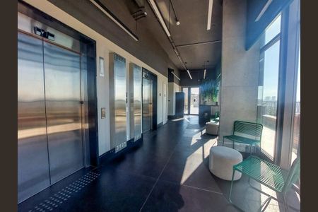 Apartamento à venda com 42m², 2 quartos e sem vagaÁrea comum