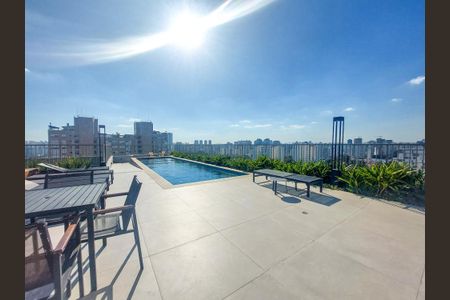 Apartamento à venda com 42m², 2 quartos e sem vagaÁrea comum - Piscina