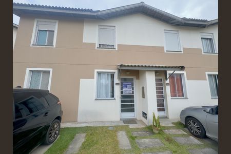 Casa de condomínio para alugar com 55m², 2 quartos e 1 vaga Casa de condomínio para alugar com 55m², 2 quartos e 1 vagaPlaca instalada na fachada do imóvel