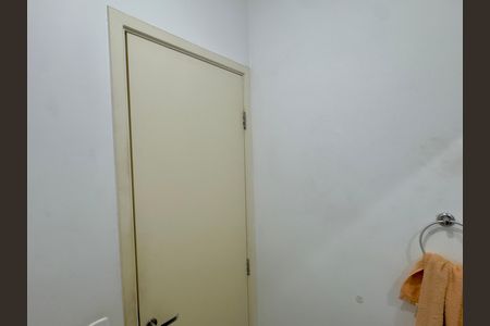 Casa de condomínio para alugar com 55m², 2 quartos e 1 vaga Casa de condomínio para alugar com 55m², 2 quartos e 1 vagaBanheiro