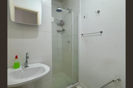 Casa de condomínio para alugar com 55m², 2 quartos e 1 vaga Casa de condomínio para alugar com 55m², 2 quartos e 1 vagaBanheiro