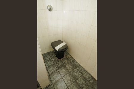 Casa à venda com 352m², 6 quartos e 2 vagas Casa à venda com 352m², 6 quartos e 2 vagasBanheiro da Suíte 1